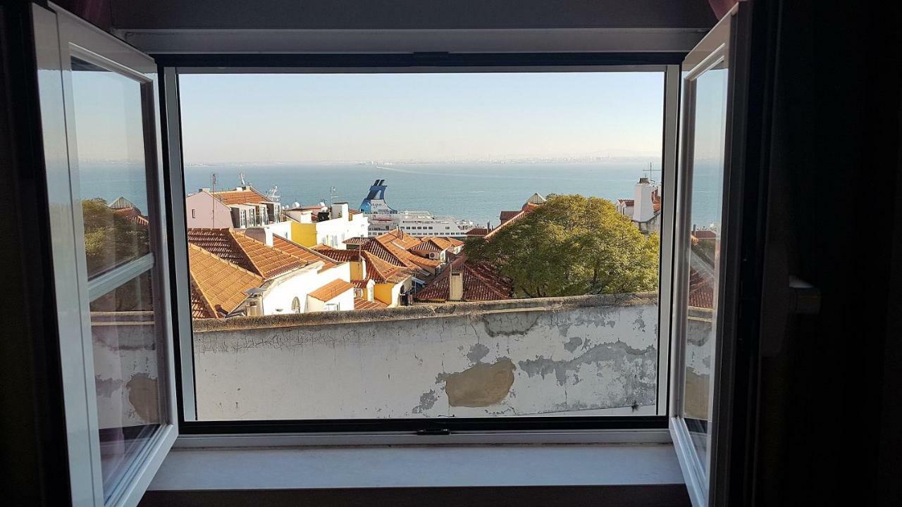 Casa Santa Clara Hotel Lisbon Exterior photo